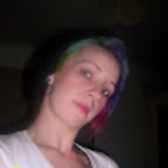 Meet your Posher, Kimberly - Picture 1 of 1